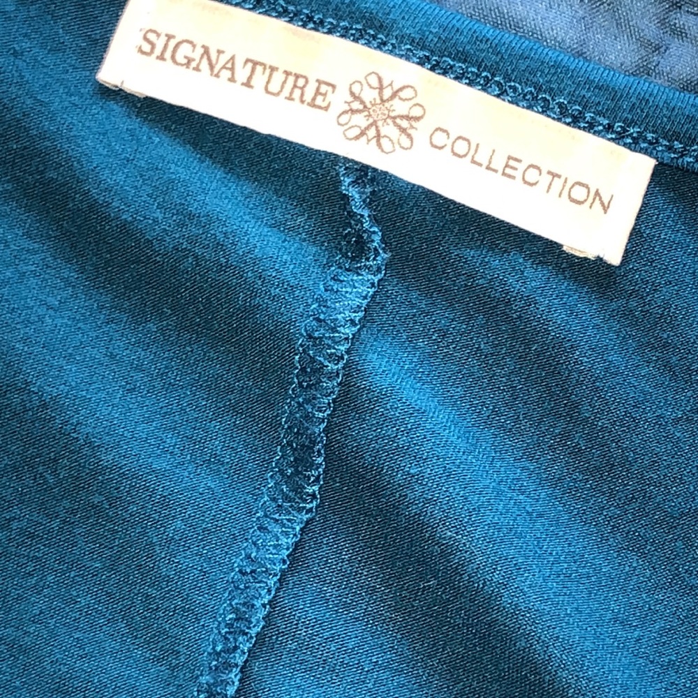 Signature Collection Cold Shoulder Tunic - Picture 5 of 7
